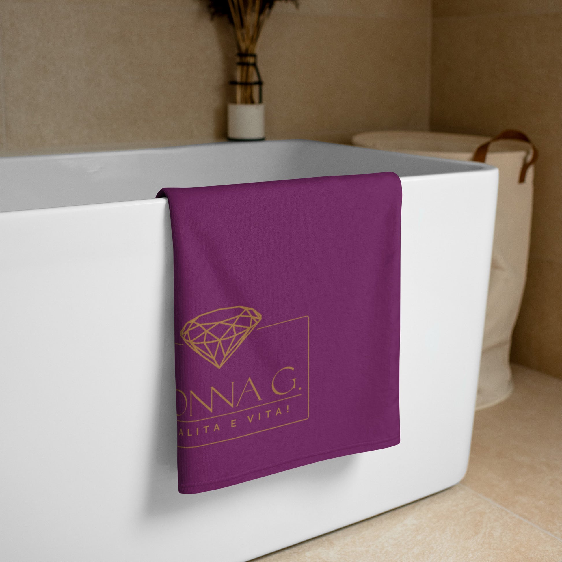 Luxe badkamer handdoek -- Donna G. -- | Paars |