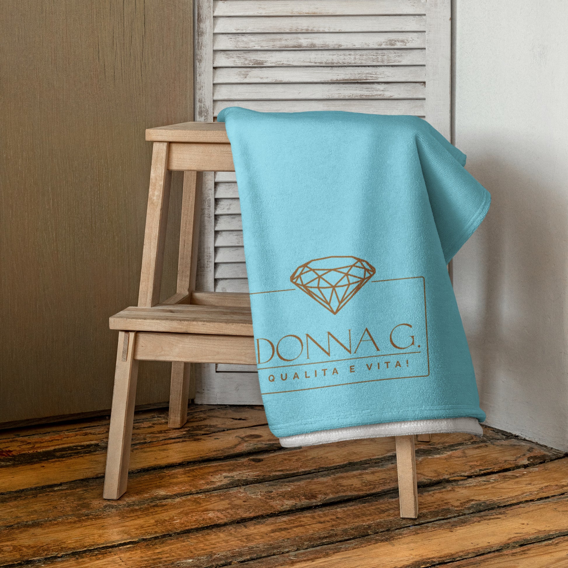 Luxe badkamer handdoek -- Donna G. -- | Licht blauw |