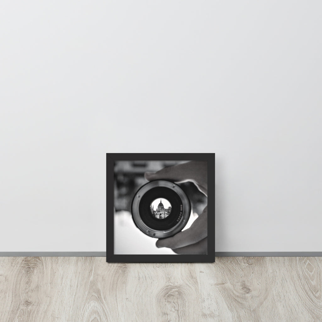 Photo -- High Quality -- Framed on photo paper
