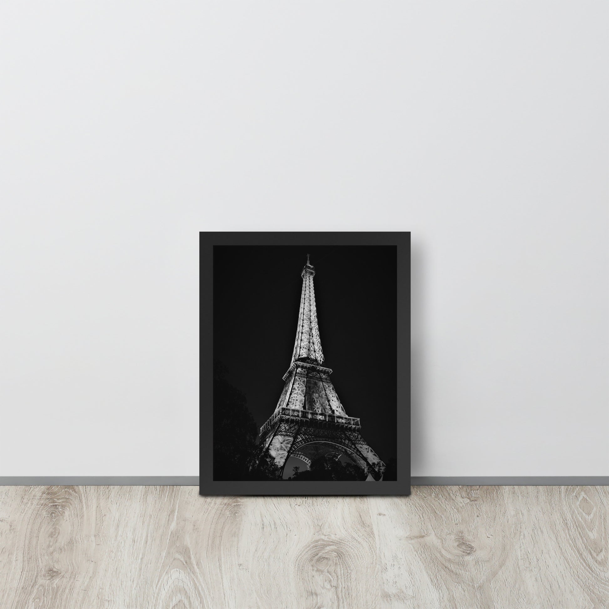 Paris -- High Quality -- Framed on photo paper