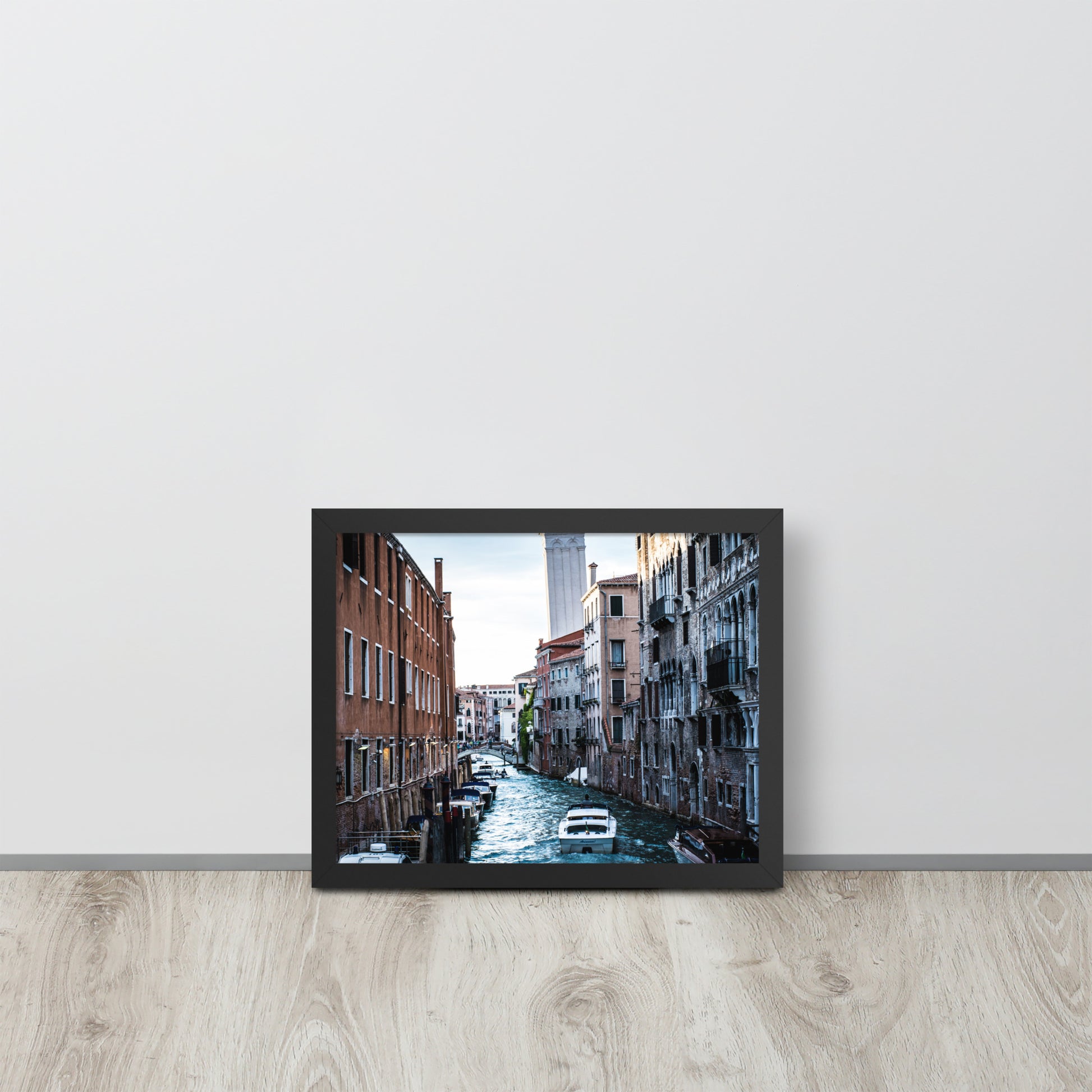 Venice Italia -- High Quality -- Framed on photo paper