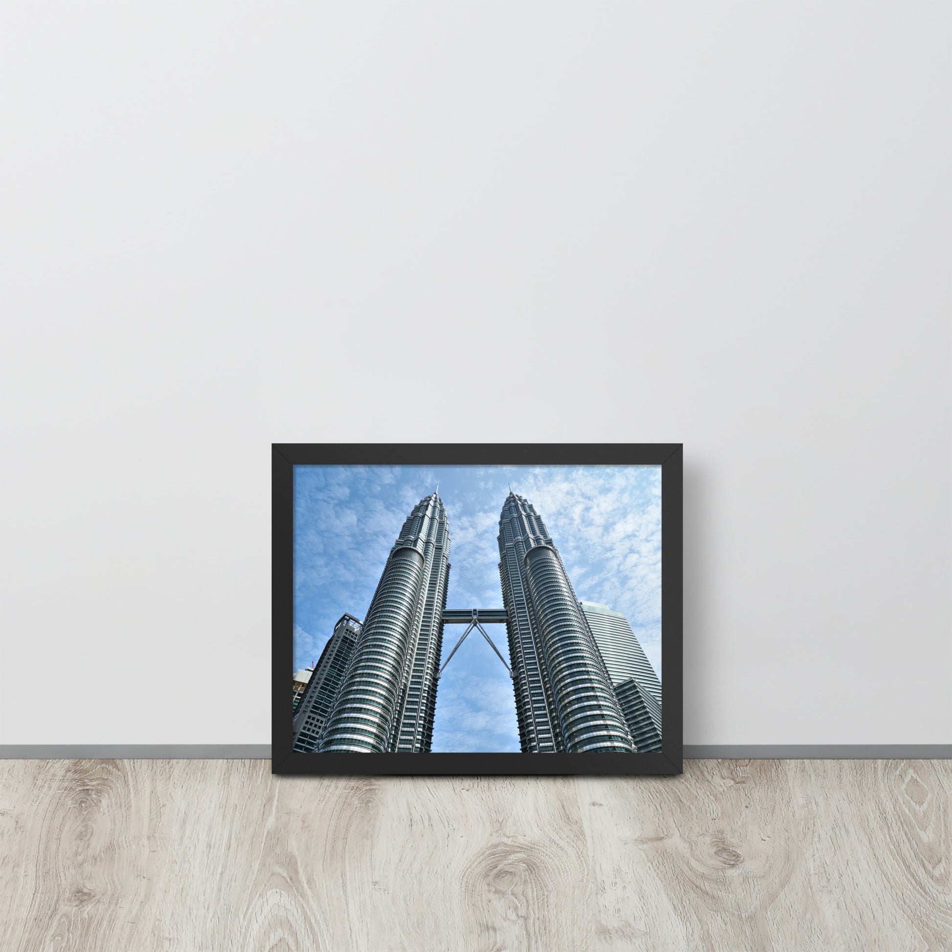 Petronas Twin Towers Kuala Lumpur -- High Quality -- Framed on photo paper