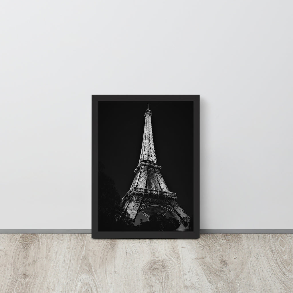 Paris -- High Quality -- Framed on photo paper