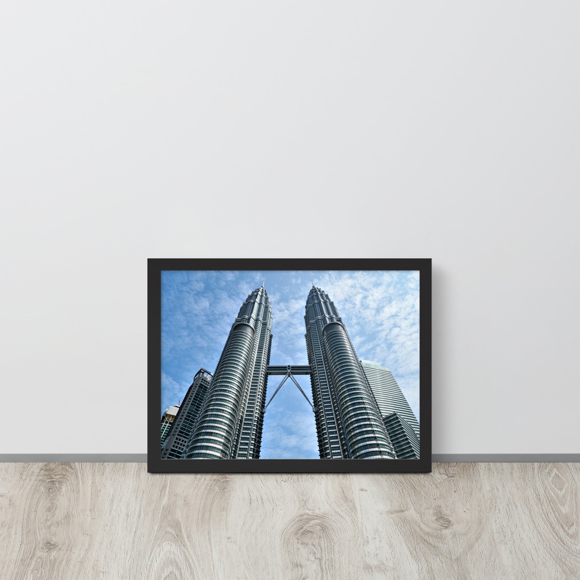 Petronas Twin Towers Kuala Lumpur -- High Quality -- Framed on photo paper