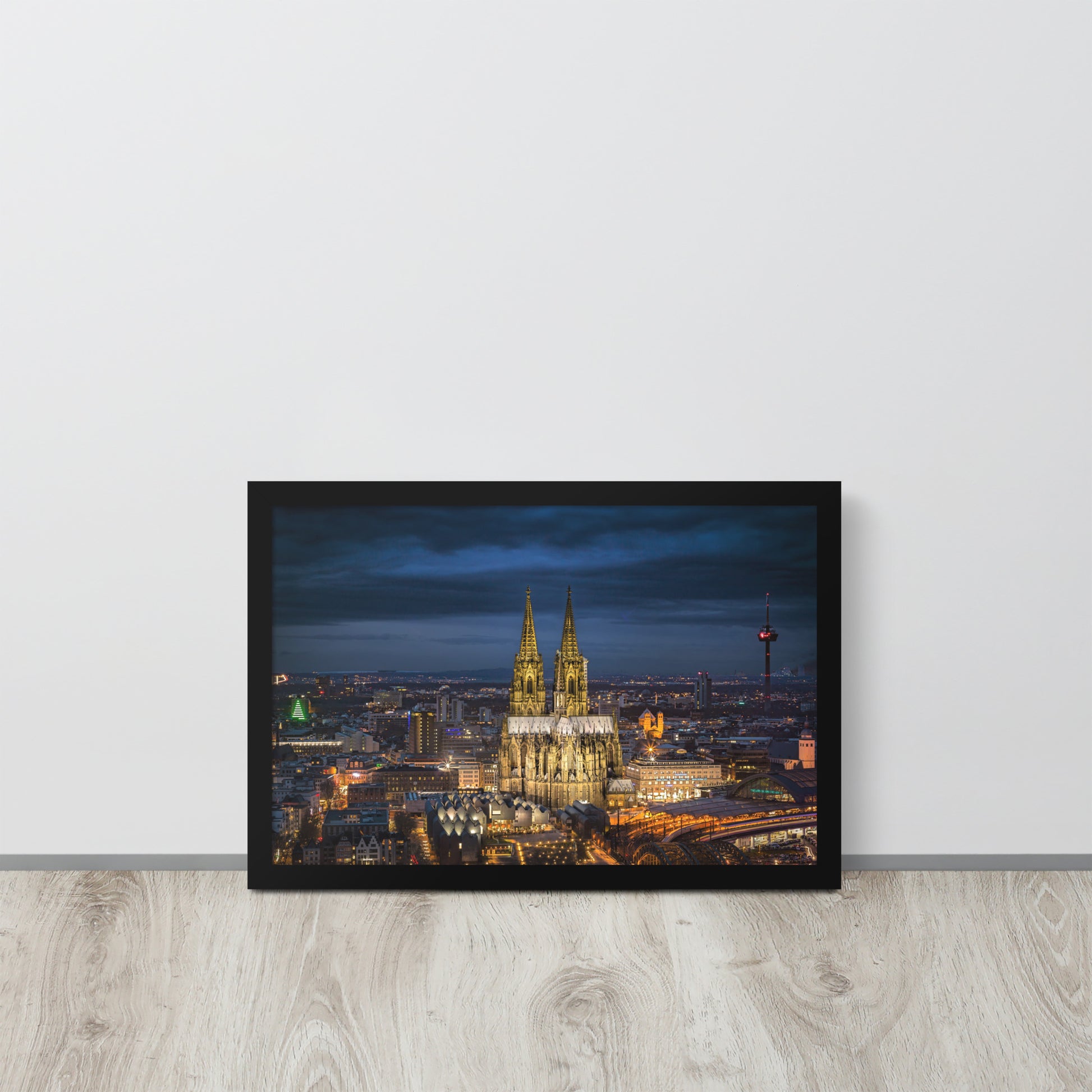 Köln Germany -- High Quality -- Framed on photo paper