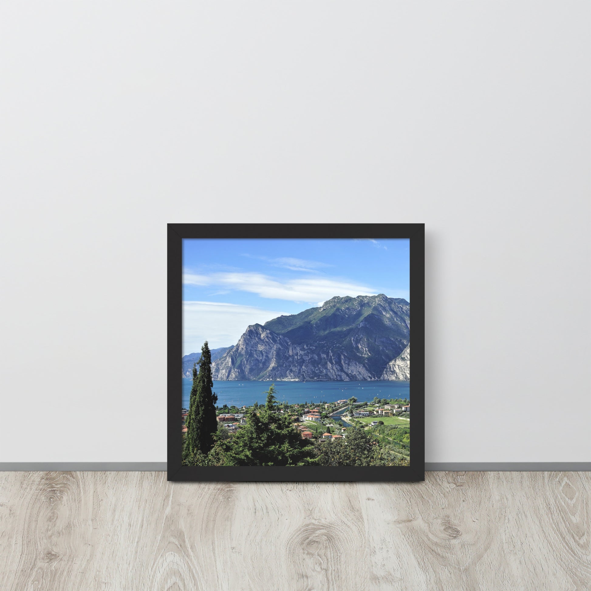 Lago di Garda Italia -- High Quality -- Framed on photo paper