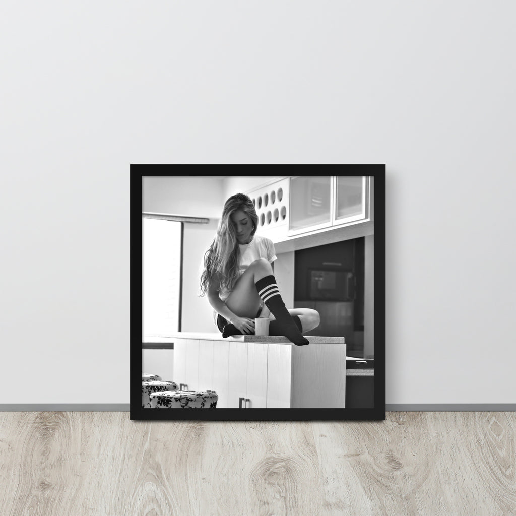 Women -- High Quality -- Framed on photo paper