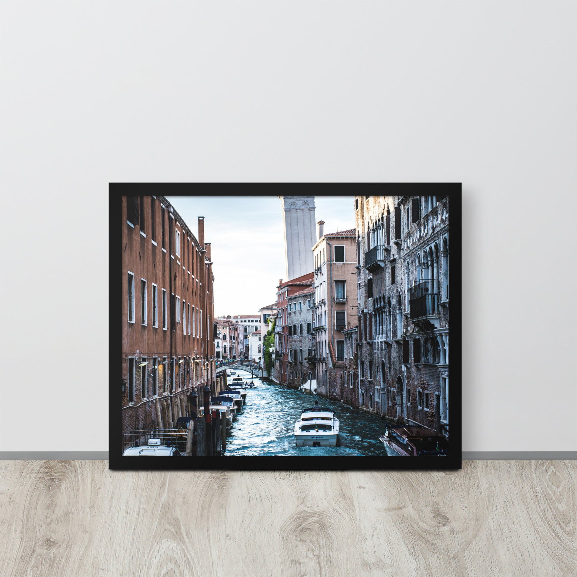 Venice Italia -- High Quality -- Framed on photo paper