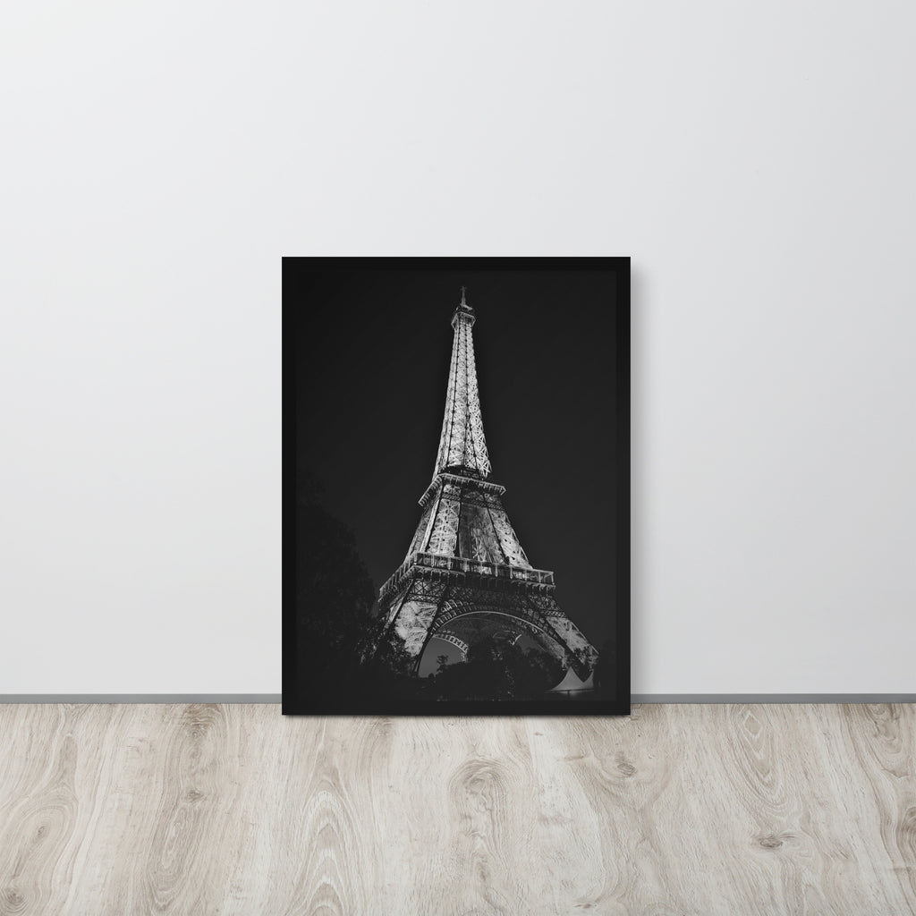 Paris -- High Quality -- Framed on photo paper