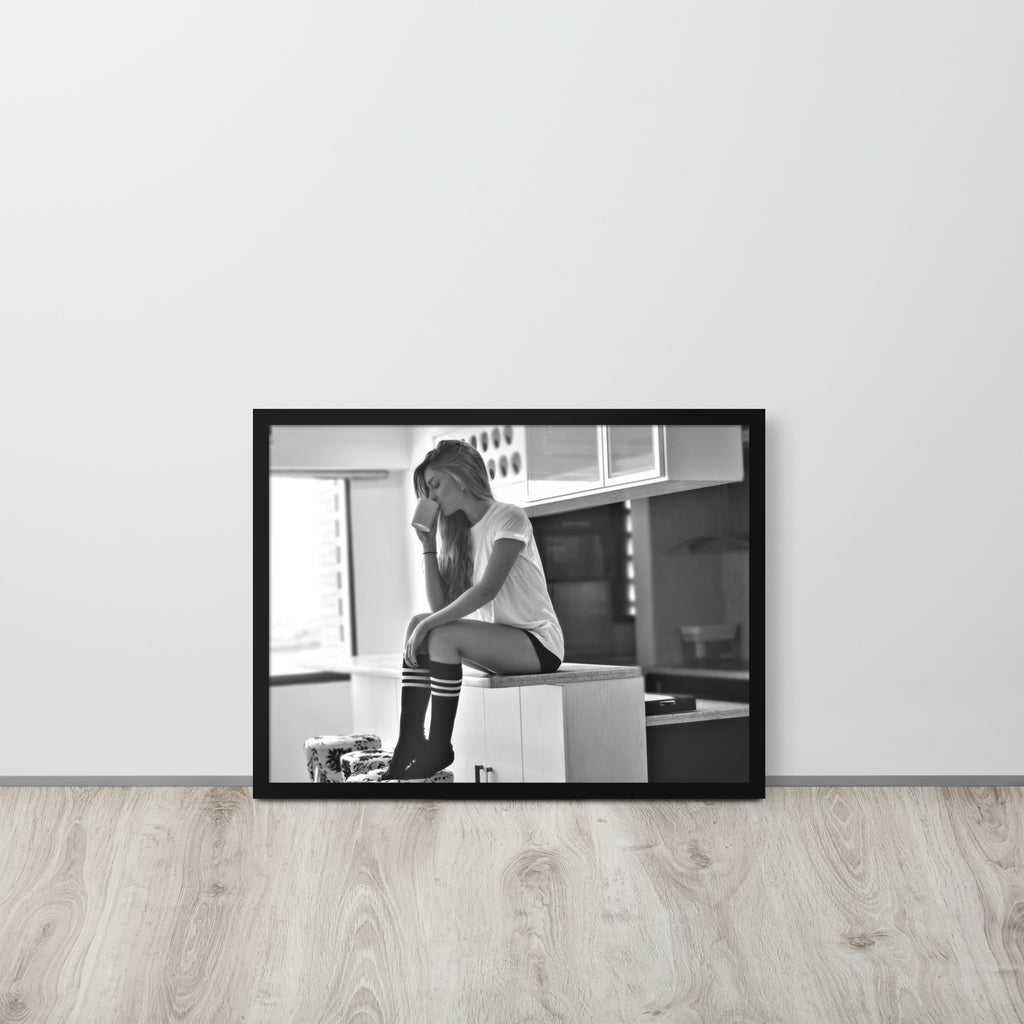 Women -- High Quality -- Framed on photo paper