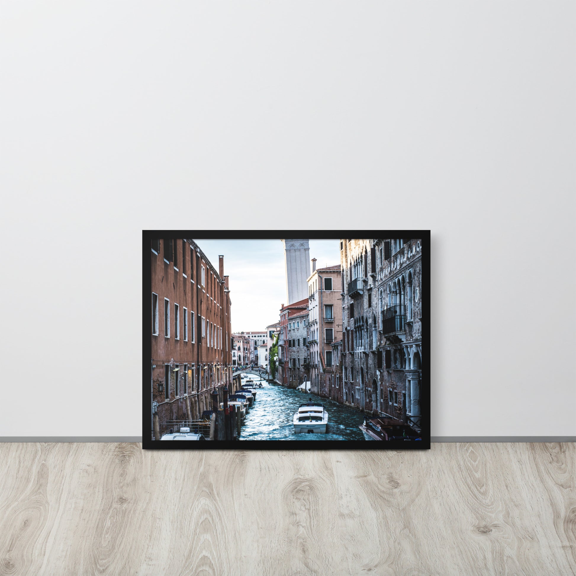 Venice Italia -- High Quality -- Framed on photo paper
