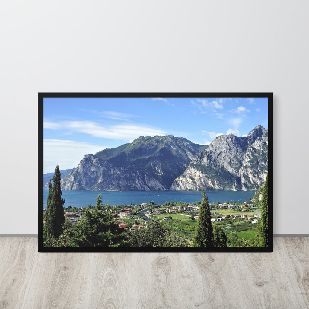 Lago di Garda Italia -- High Quality -- Framed on photo paper