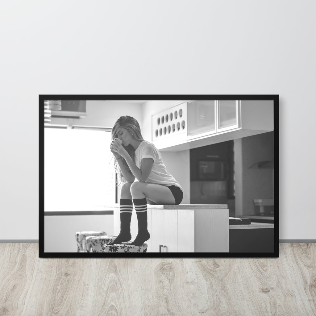 Women -- High Quality -- Framed on photo paper