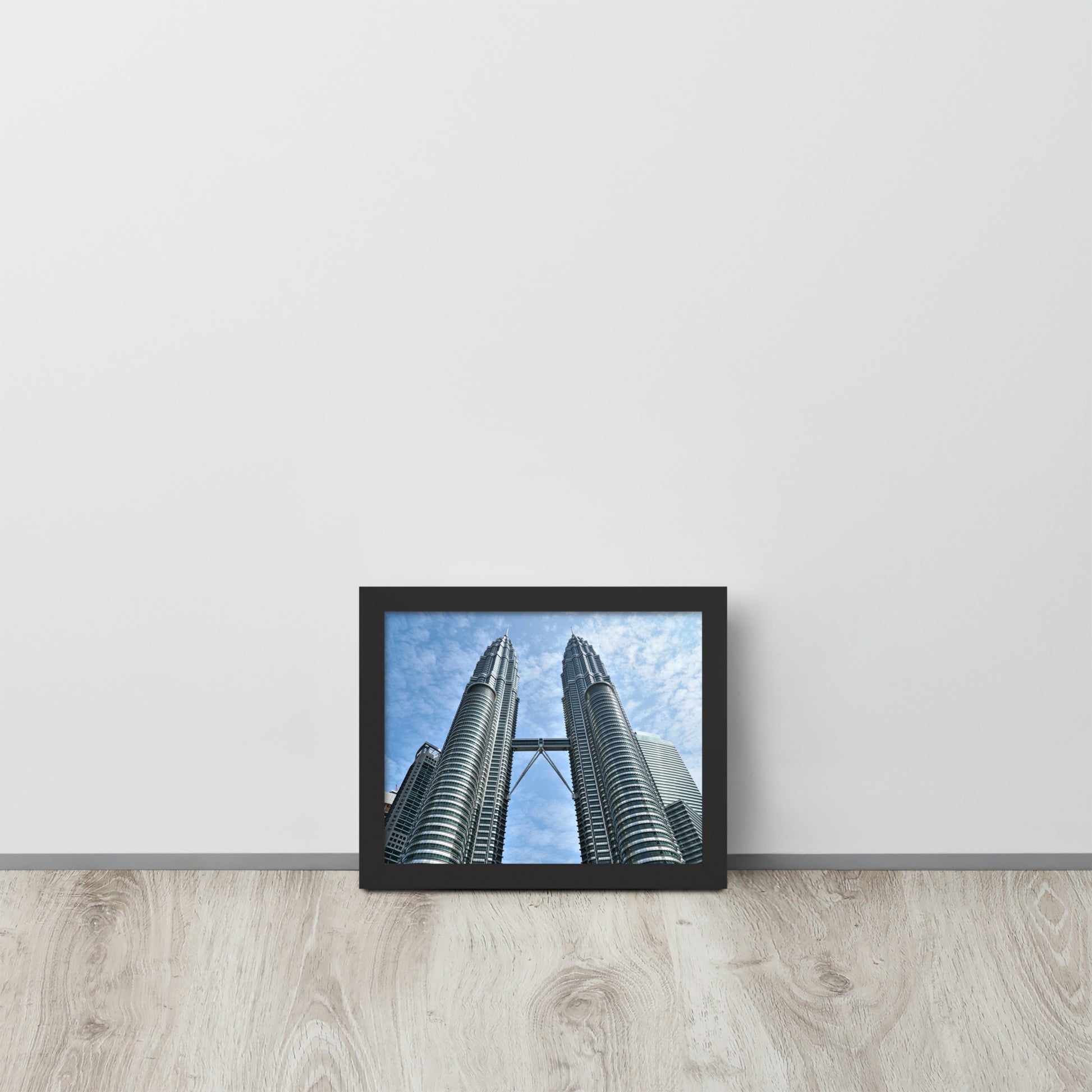 Petronas Twin Towers Kuala Lumpur -- High Quality -- Framed on photo paper