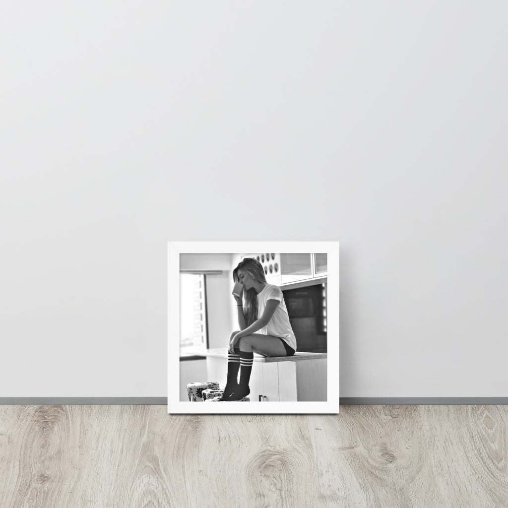 Women -- High Quality -- Framed on photo paper