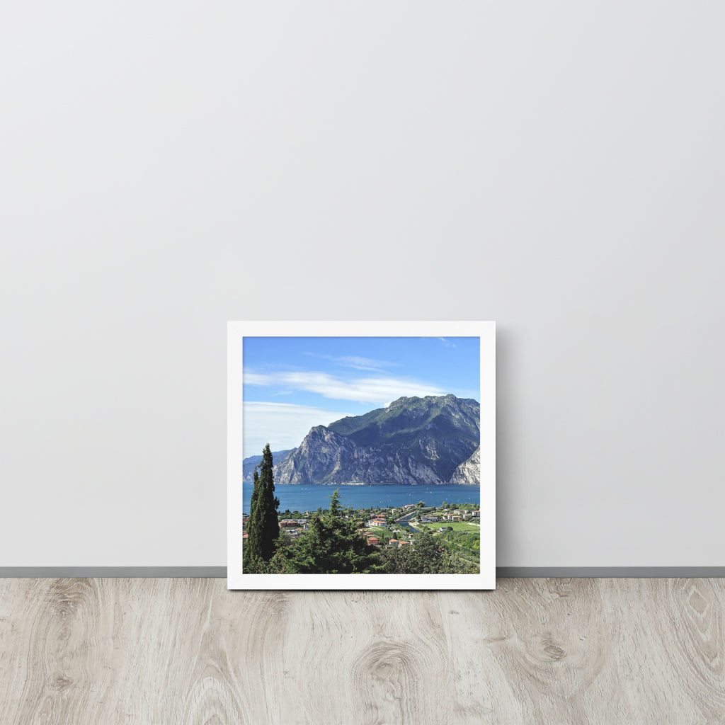 Lago di Garda Italia -- High Quality -- Framed on photo paper