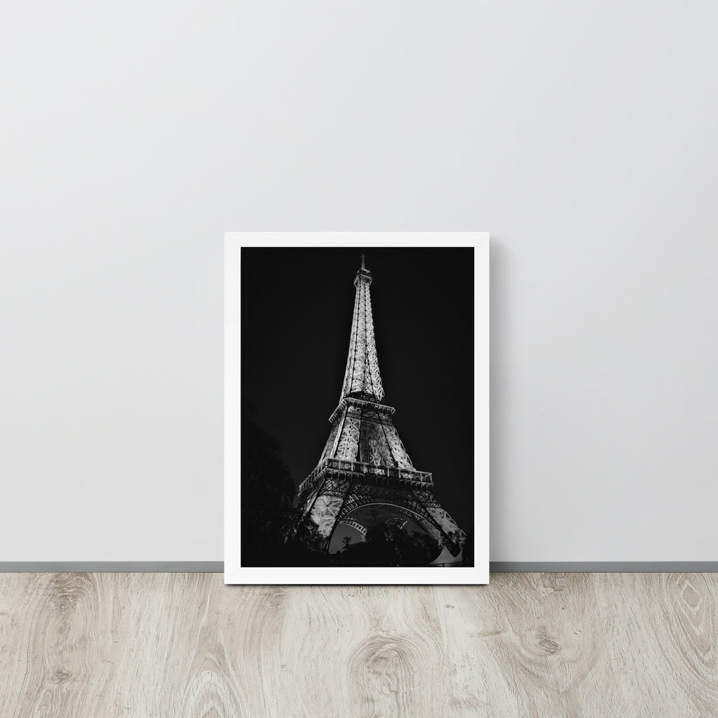 Paris -- High Quality -- Framed on photo paper