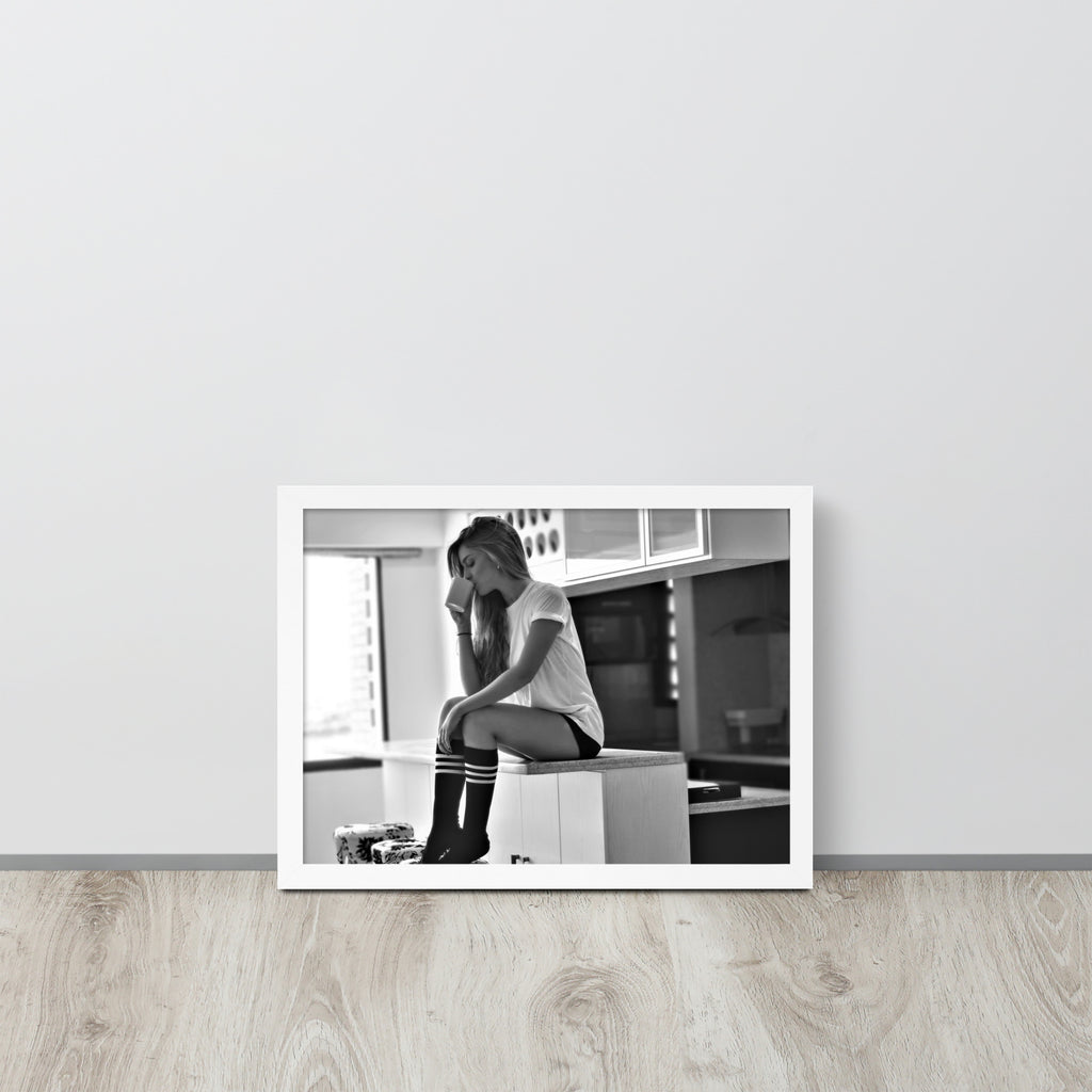 Women -- High Quality -- Framed on photo paper