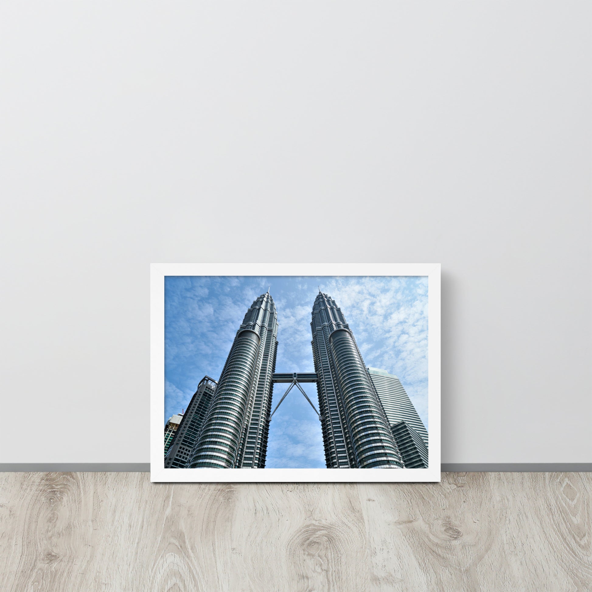Petronas Twin Towers Kuala Lumpur -- High Quality -- Framed on photo paper