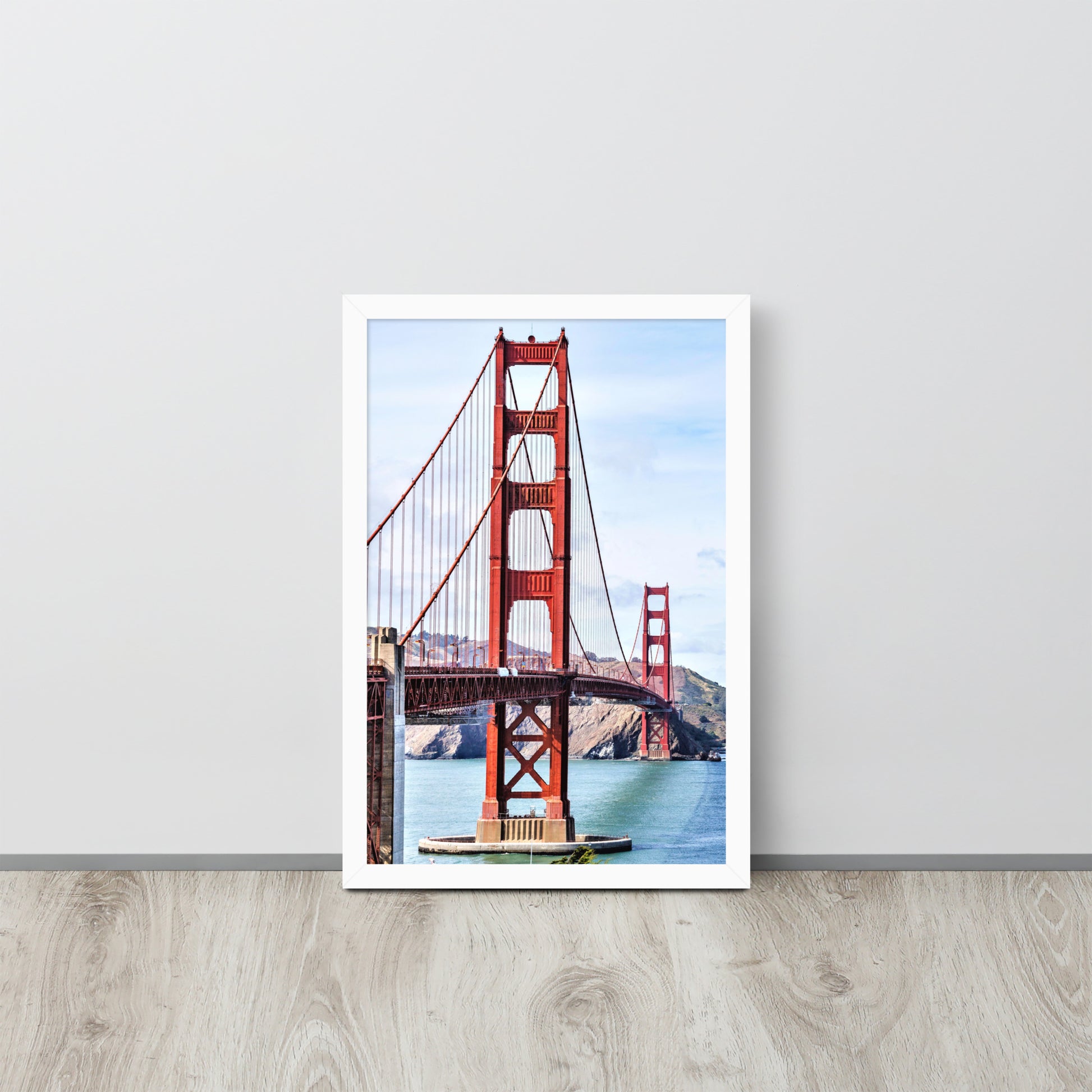 Golden Gate Bridge -- High Quality -- Framed on photo paper