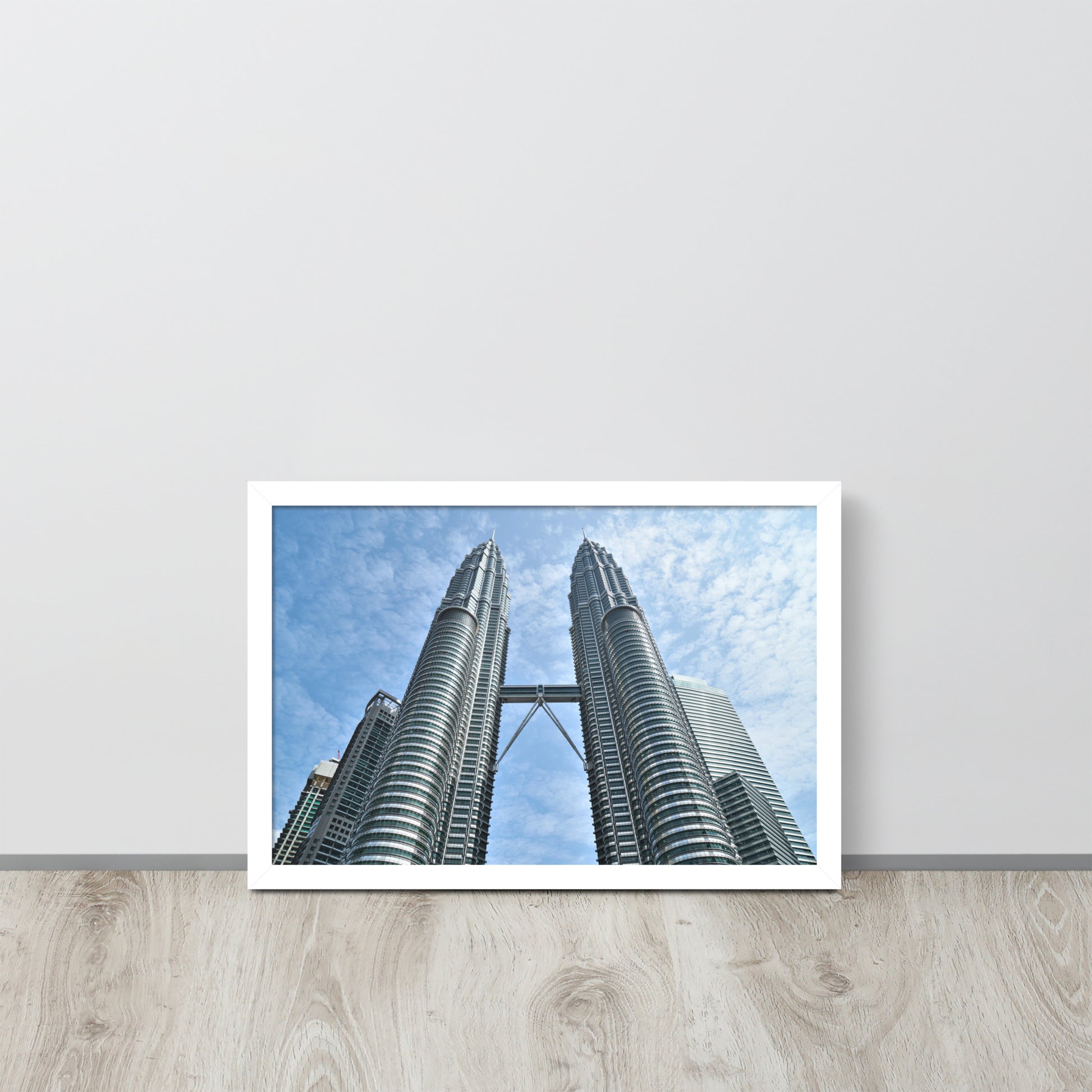 Petronas Twin Towers Kuala Lumpur -- High Quality -- Framed on photo paper