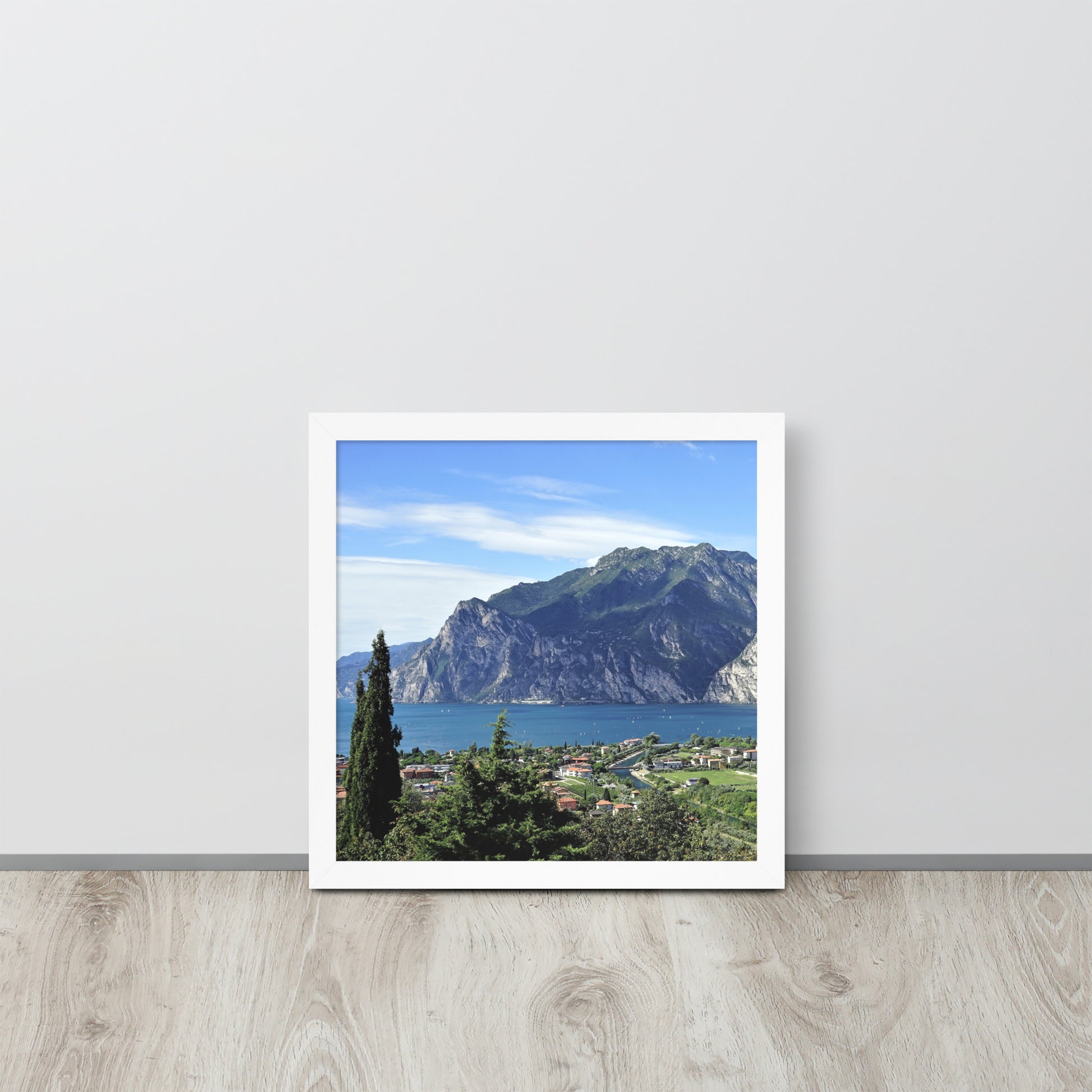 Lago di Garda Italia -- High Quality -- Framed on photo paper