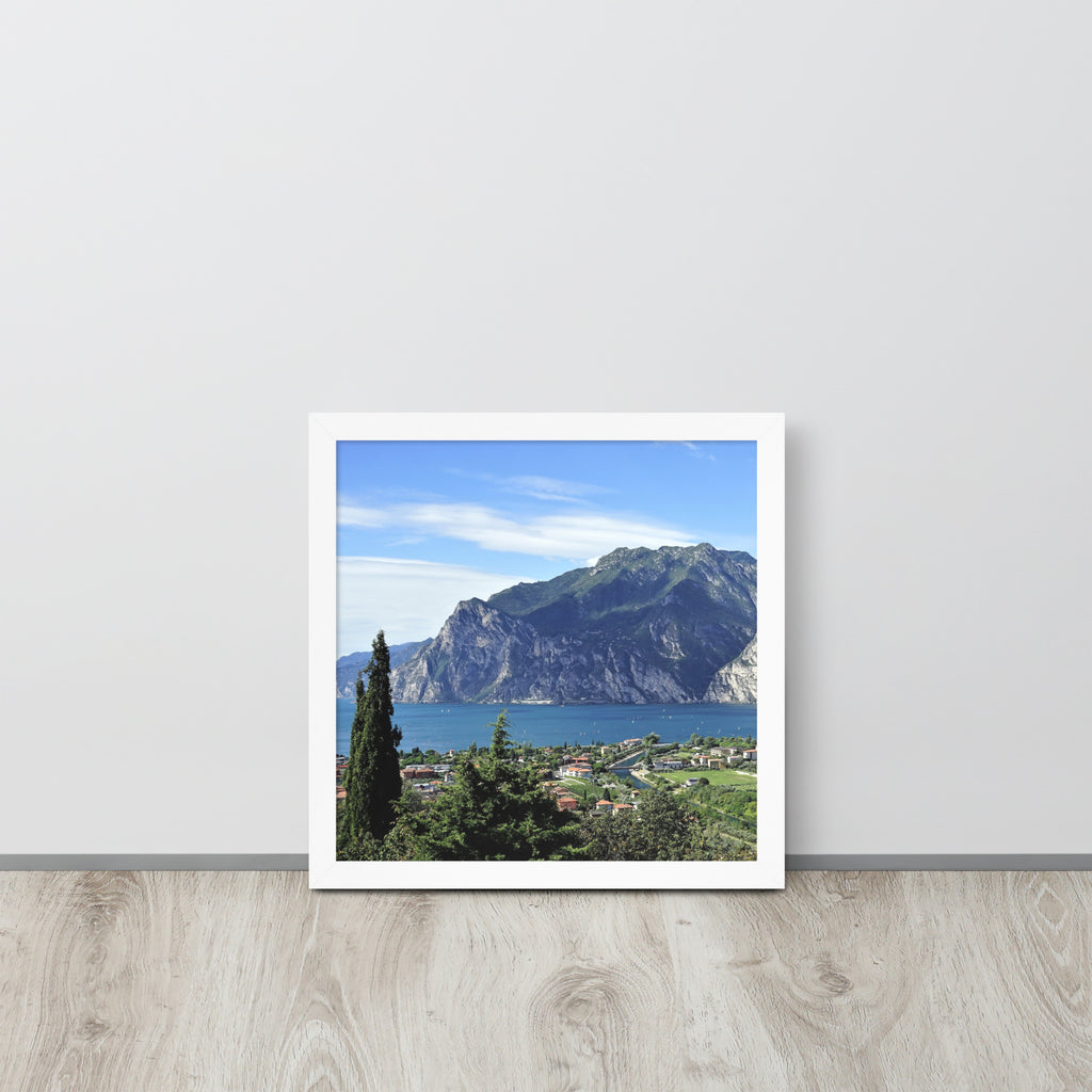 Lago di Garda Italia -- High Quality -- Framed on photo paper