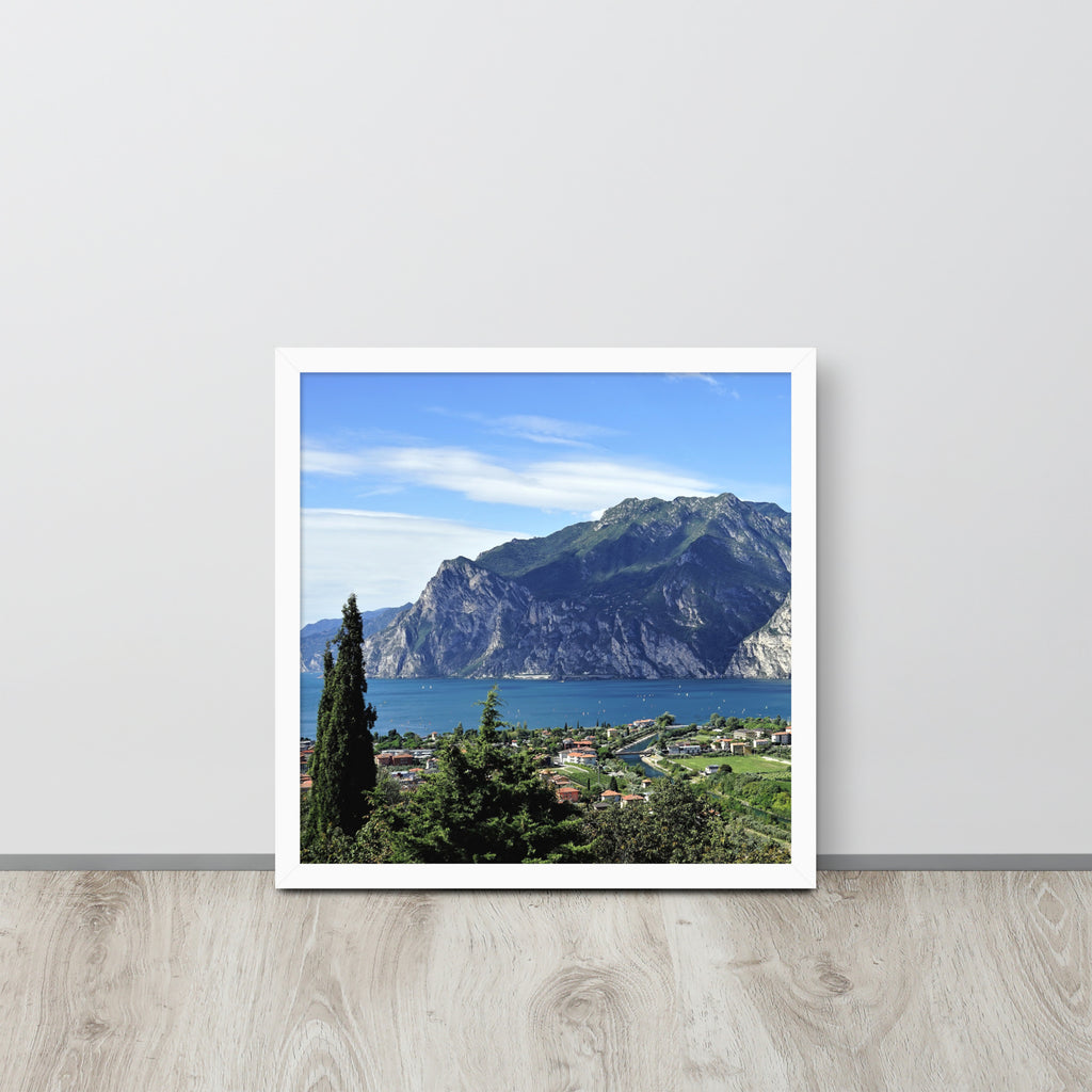 Lago di Garda Italia -- High Quality -- Framed on photo paper