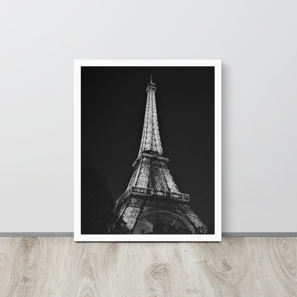 Paris -- High Quality -- Framed on photo paper