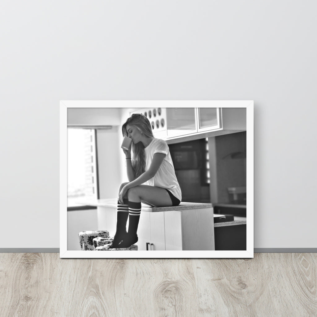 Women -- High Quality -- Framed on photo paper
