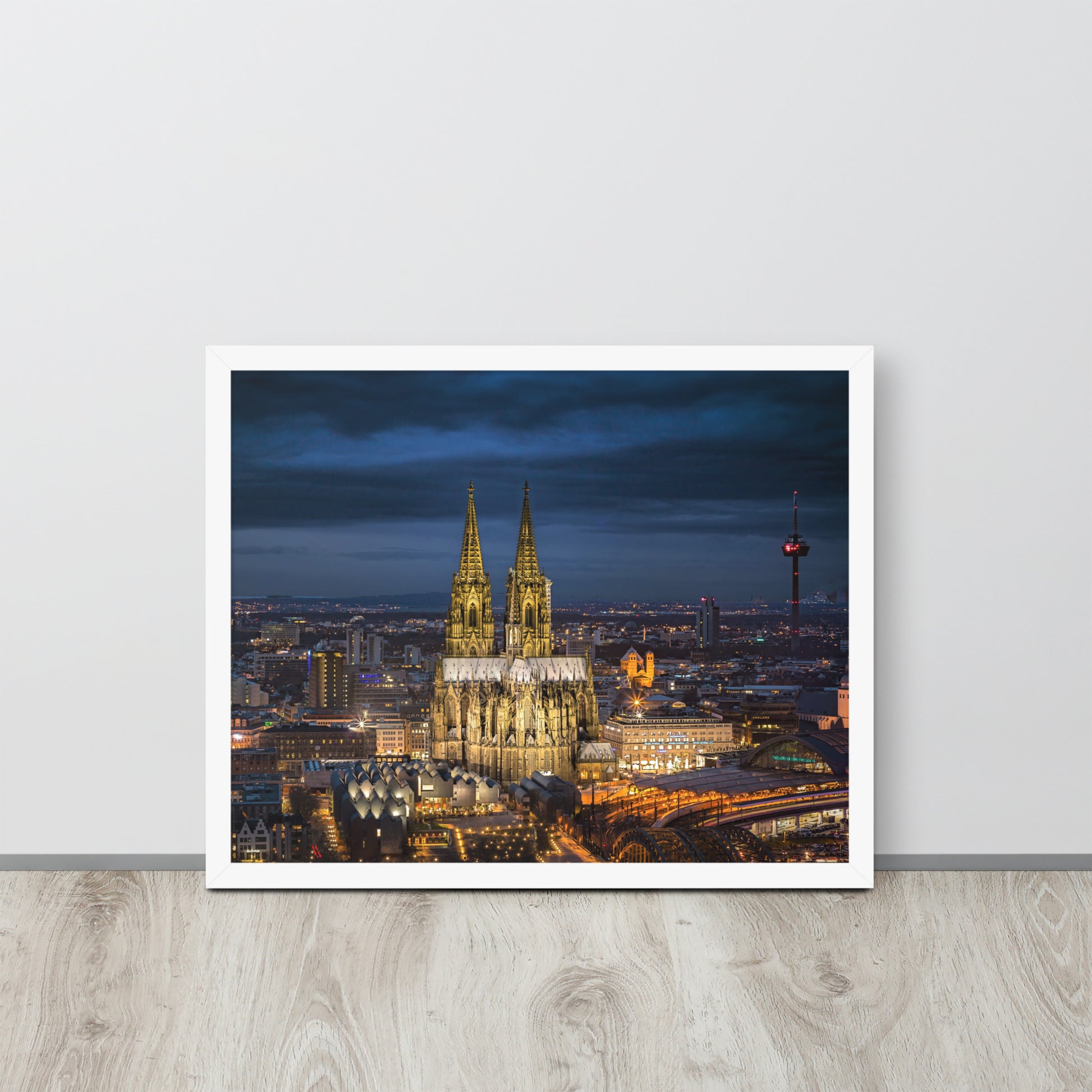 Köln Germany -- High Quality -- Framed on photo paper