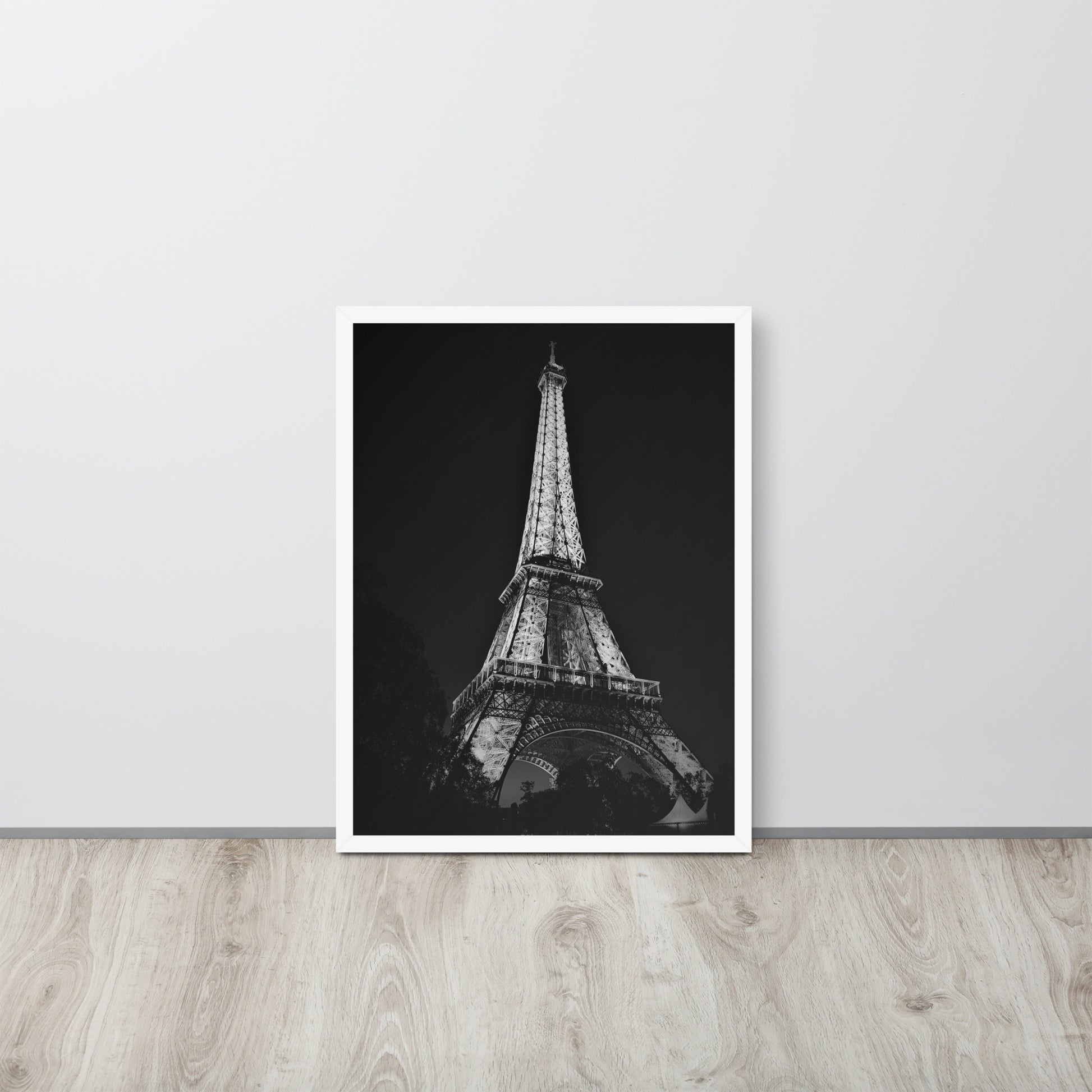 Paris -- High Quality -- Framed on photo paper
