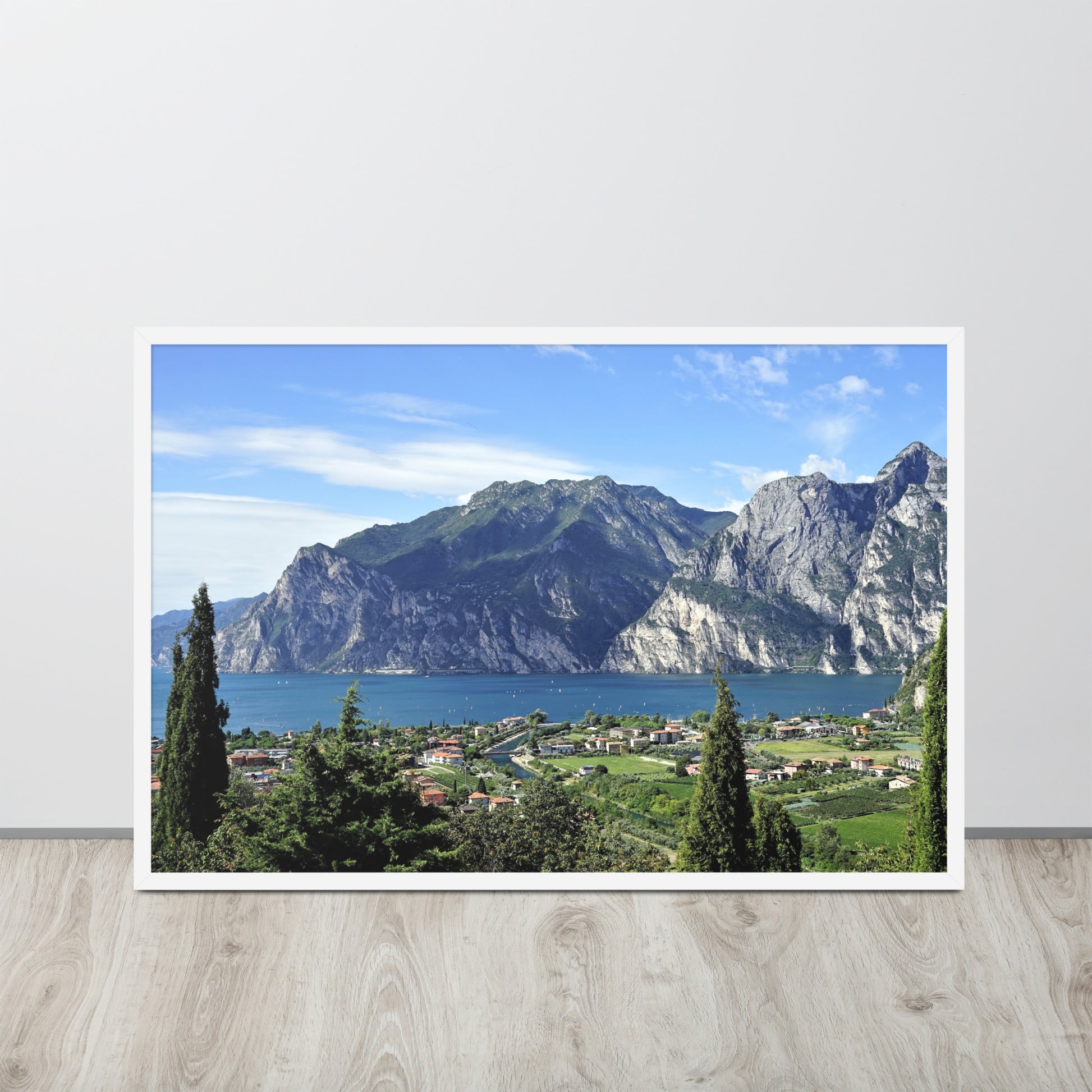 Lago di Garda Italia -- High Quality -- Framed on photo paper