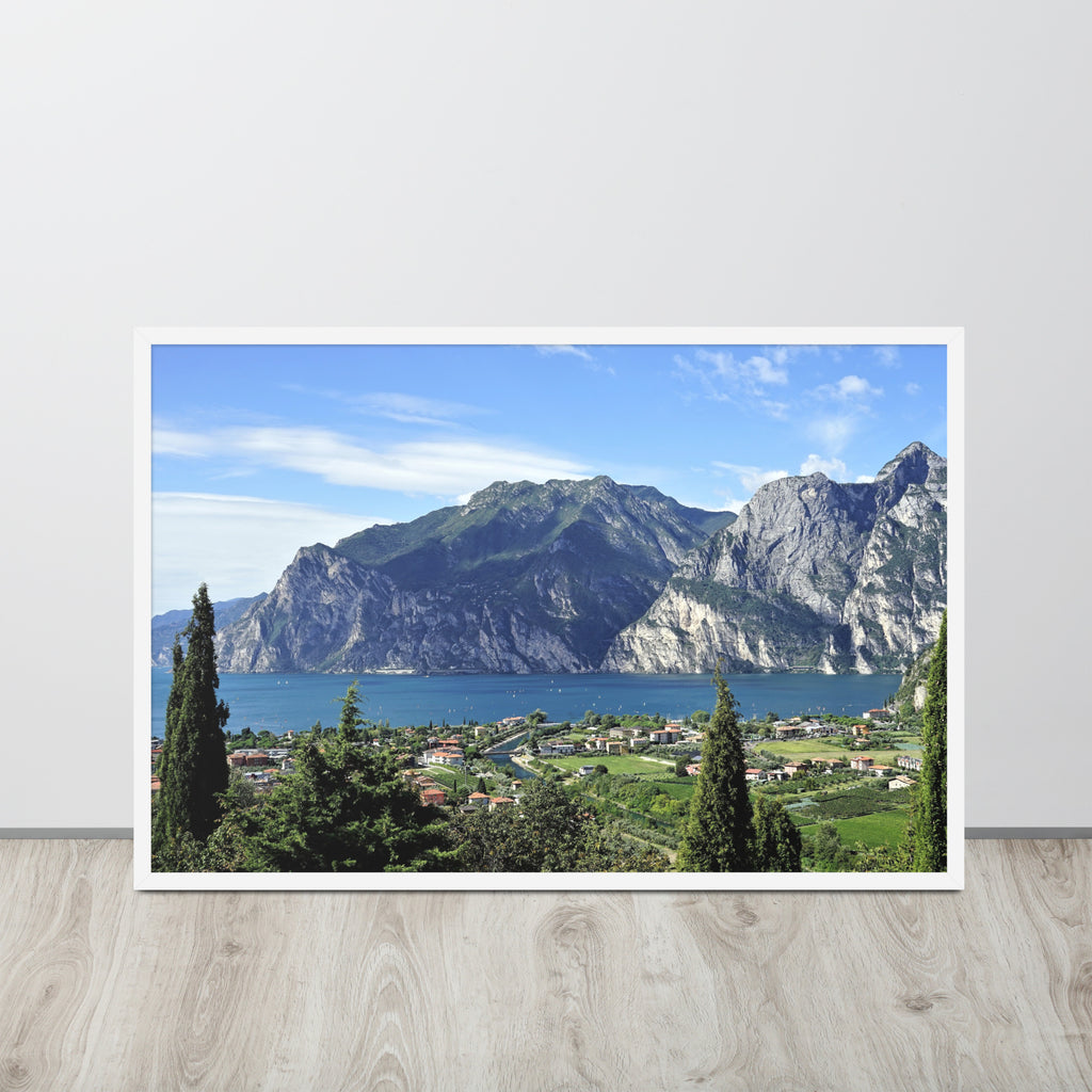 Lago di Garda Italia -- High Quality -- Framed on photo paper
